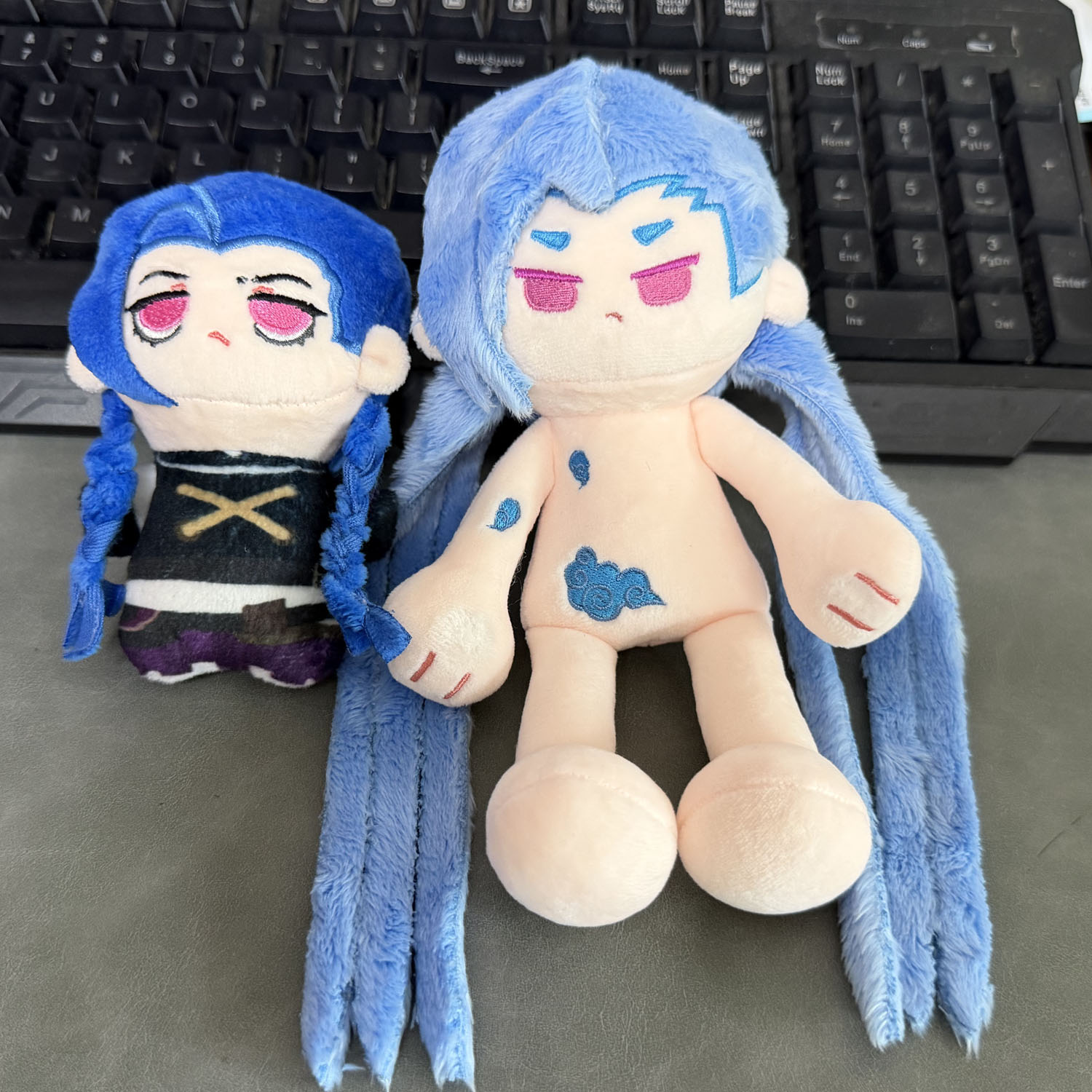 Peluche Anime Game Powder Jinx - Cosplay Plushie Prop recensione e prezzo